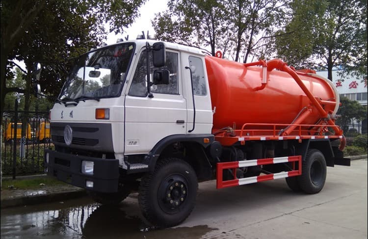 8000liters saptic pump truck for sell